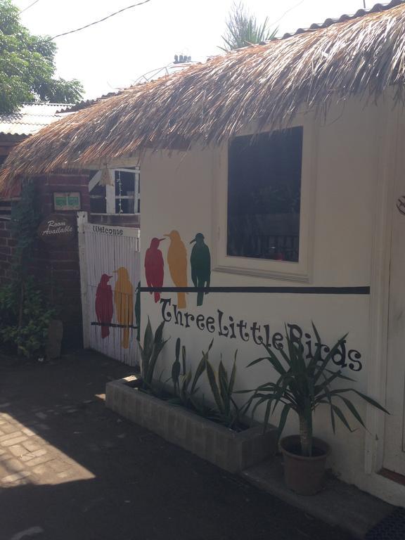 Three Little Birds Homestay Gili Trawangan Esterno foto