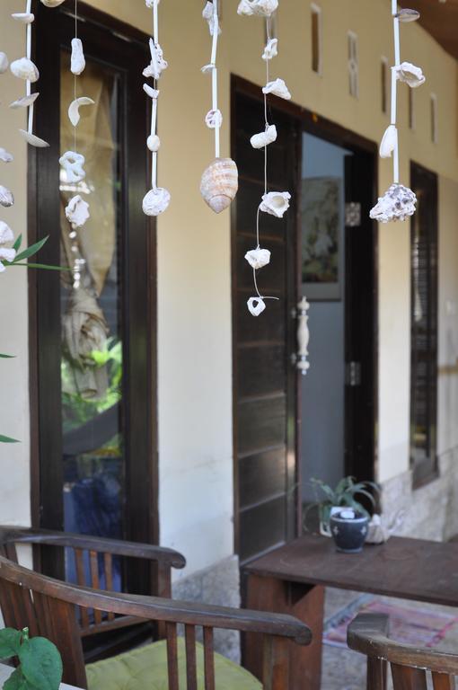 Three Little Birds Homestay Gili Trawangan Esterno foto